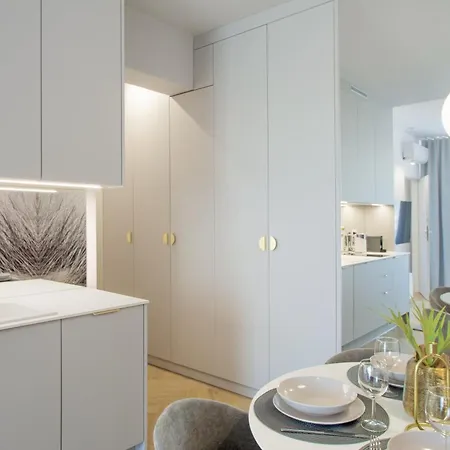 Grey A Z Basenem Letnim By Holiday&sun Sianozety
